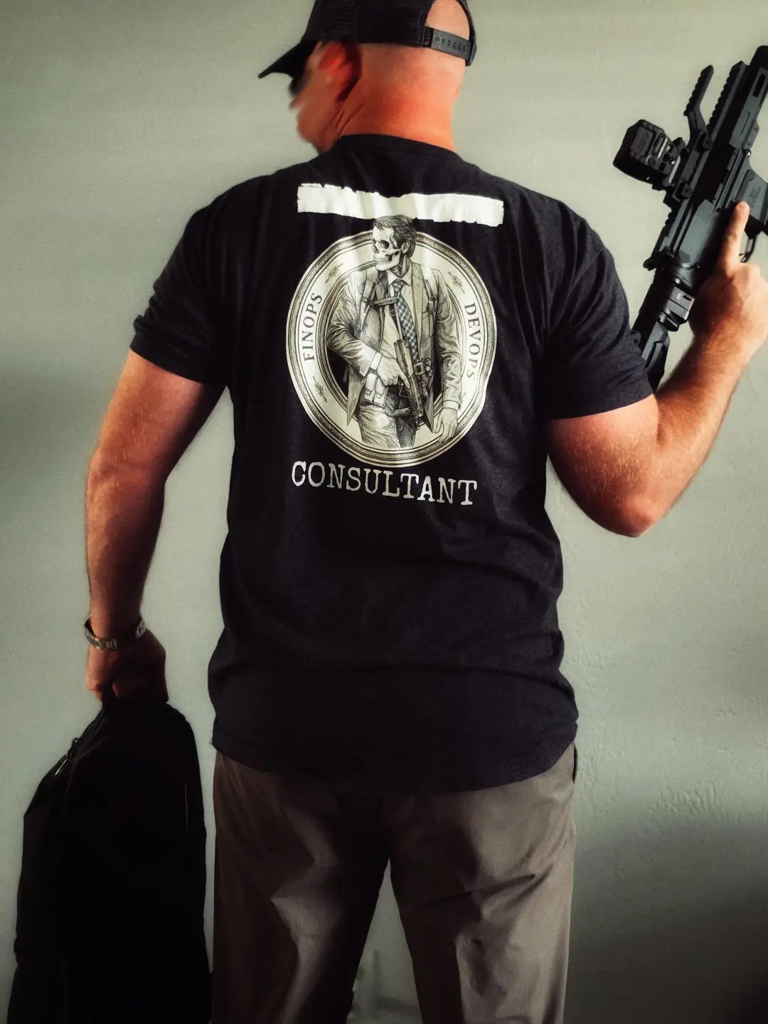 The Consultant (Dark)